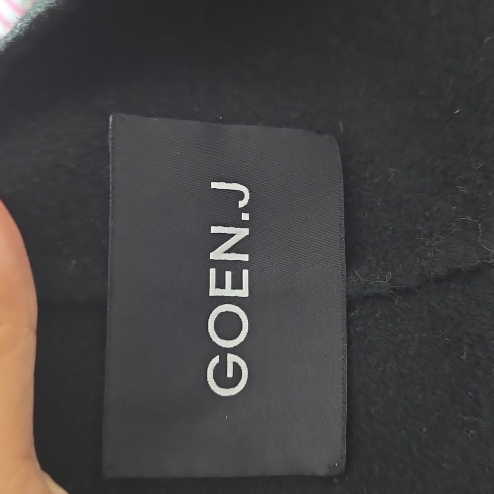 Goen. J Elegant Black Women's Coat - Picture 13 of 14